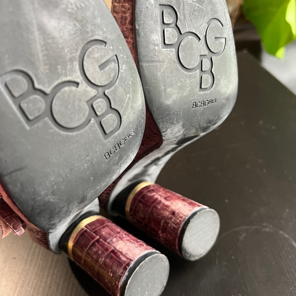 BCBGIRLS Plum Croc Leather Maryjane Chunky Heels Very Preloved Size 9 - Picture 9 of 11